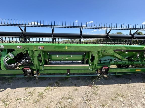 Image of John Deere RD35F equipment image 4