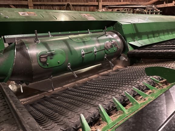 Image of John Deere RD35F equipment image 3