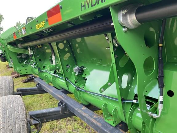 Image of John Deere RD40F equipment image 3