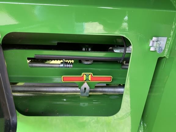 Image of John Deere RD40F equipment image 4