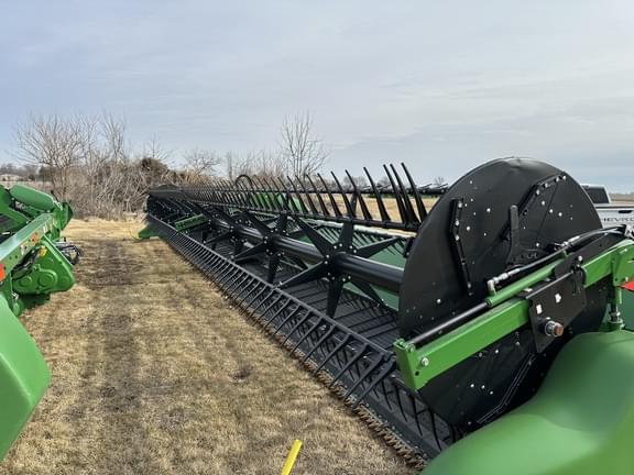 Image of John Deere RD40F equipment image 1