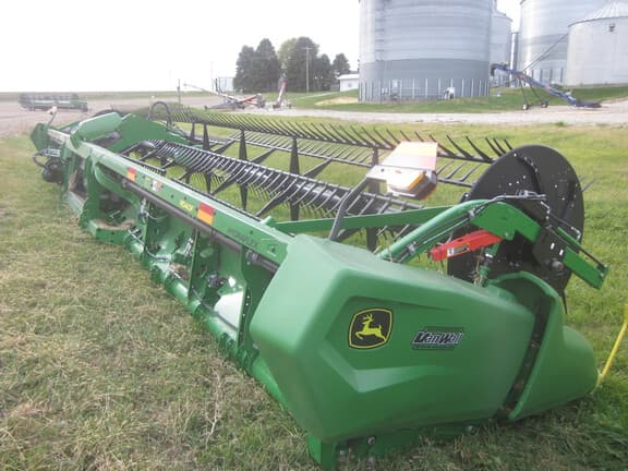 Image of John Deere RD40F equipment image 3