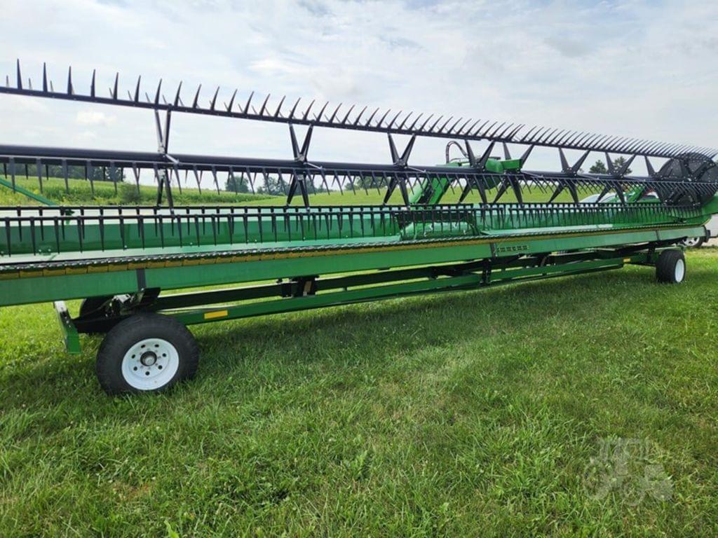 Image of John Deere RD40F Primary image