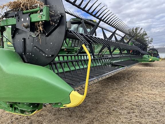 Image of John Deere RD40F Primary image