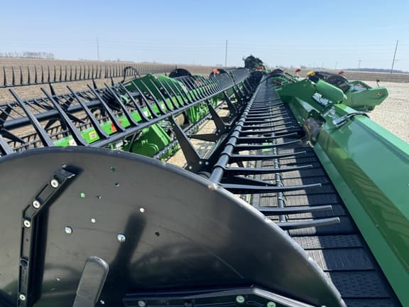 Image of John Deere RD40F equipment image 2