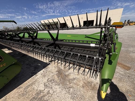 Image of John Deere RD40F equipment image 1