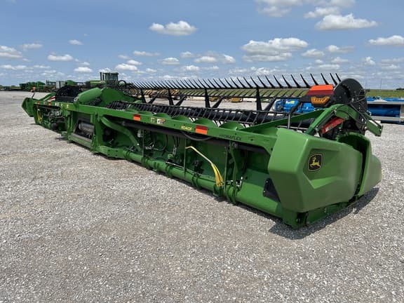 Image of John Deere RD40F equipment image 4