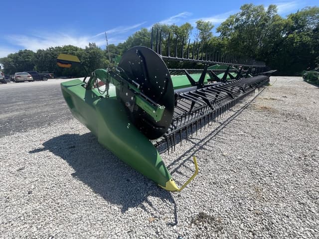 Image of John Deere RD40F equipment image 3