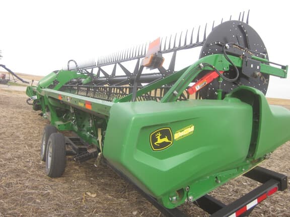 Image of John Deere RD40F equipment image 1