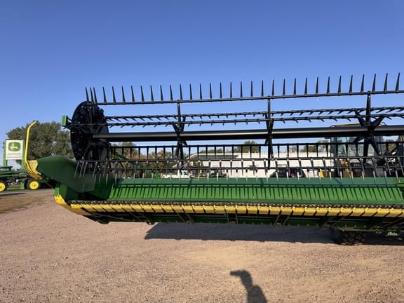Image of John Deere RD40F equipment image 3