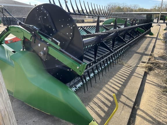 Image of John Deere RD40F equipment image 3