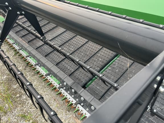 Image of John Deere RD40F equipment image 4
