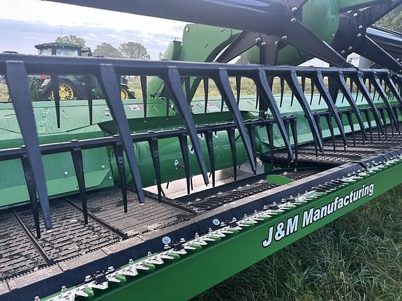Image of John Deere RD40F equipment image 4