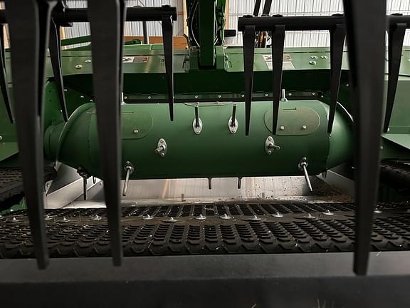 Image of John Deere RD40F equipment image 3