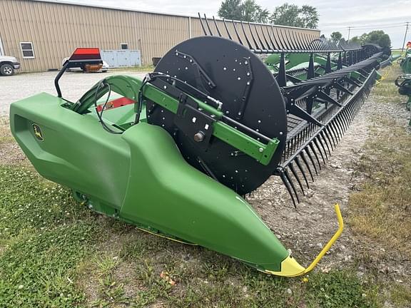 Image of John Deere RD40F equipment image 3