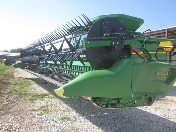 Image of John Deere RD40F equipment image 3