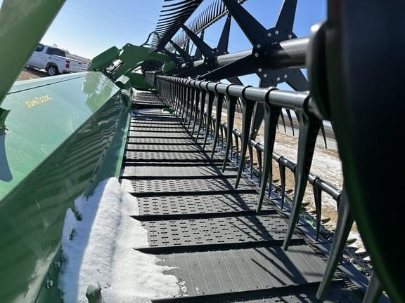 Image of John Deere RD40F equipment image 4