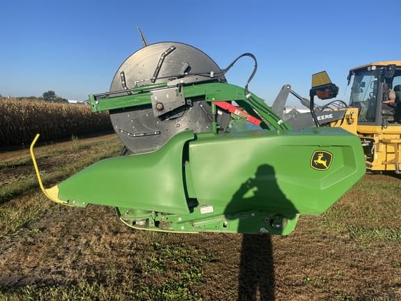 Image of John Deere RD40F equipment image 4