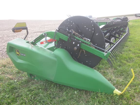 Image of John Deere RD40F equipment image 1