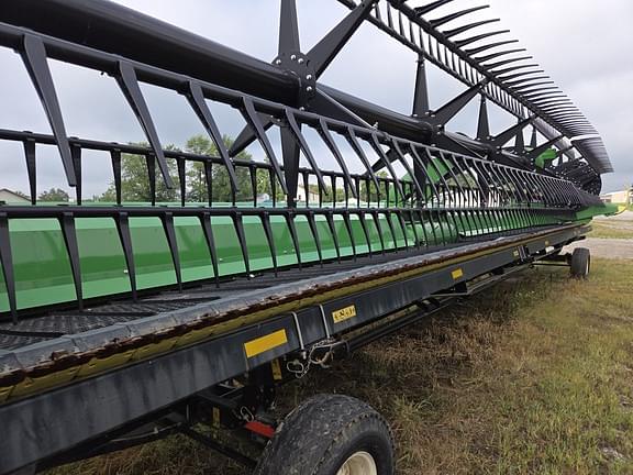 Image of John Deere RD40F equipment image 1
