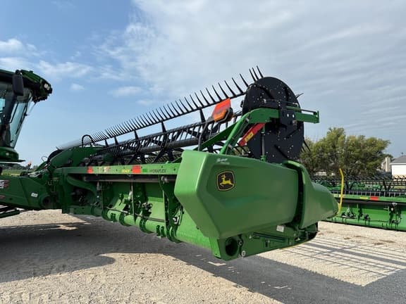 Image of John Deere RD40F equipment image 3