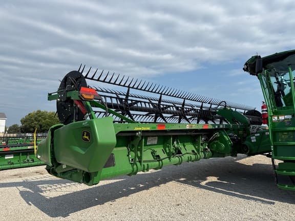 Image of John Deere RD40F equipment image 2