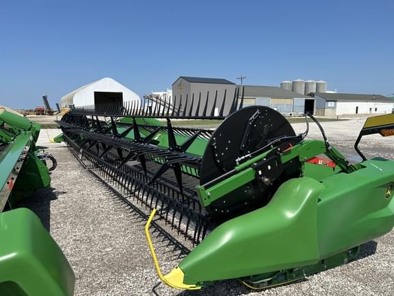 Image of John Deere RD40F Primary image