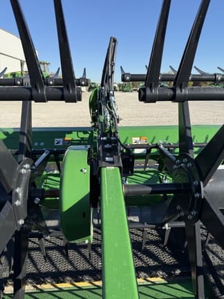 Image of John Deere RD45F equipment image 4