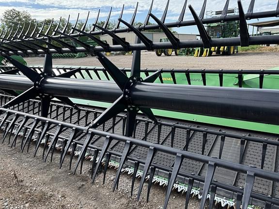 Image of John Deere RD45F equipment image 4