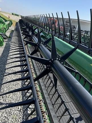 Image of John Deere RD45F equipment image 4