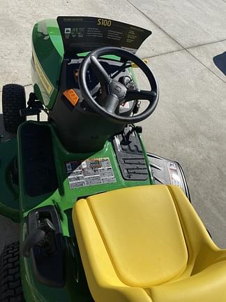 Image of John Deere S100 equipment image 4