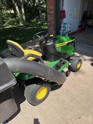 Image of John Deere S110 equipment image 3
