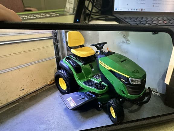 Image of John Deere S130 Primary image