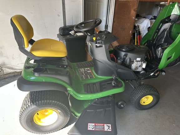 Image of John Deere S130 equipment image 3