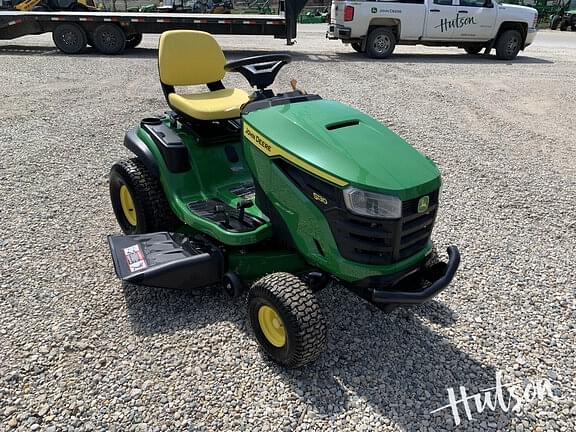 Image of John Deere S130 equipment image 1