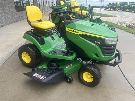 Image of John Deere S140 equipment image 3