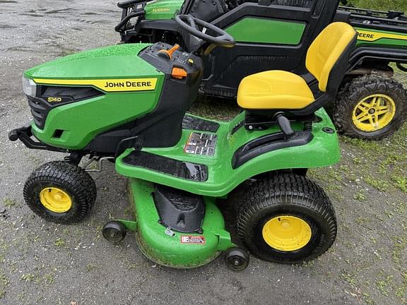 Image of John Deere S140 Image 0