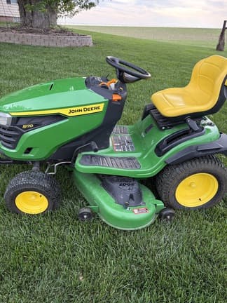 Image of John Deere S170 Image 1