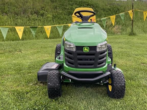 Image of John Deere S220 equipment image 3