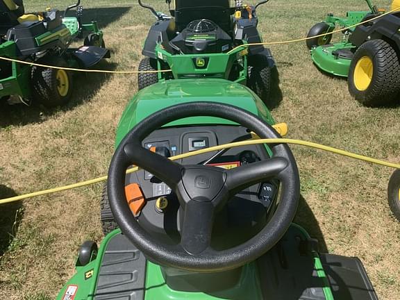 Image of John Deere S220 equipment image 4