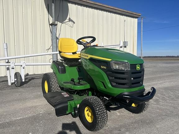 Image of John Deere S220 Primary image