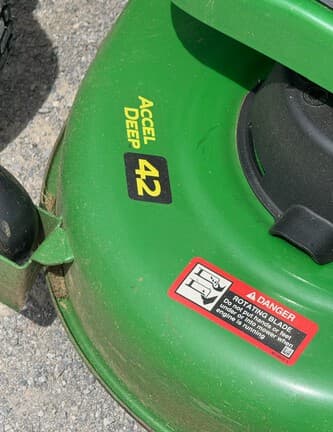 Image of John Deere S220 equipment image 3