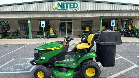 Image of John Deere S220 Primary image