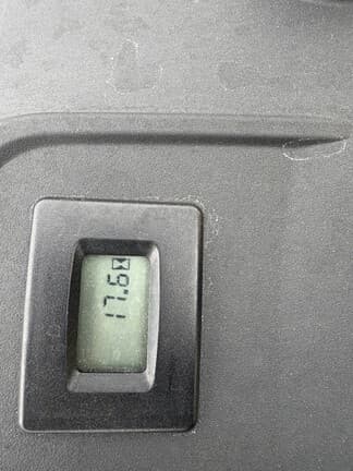 Image of John Deere S220 equipment image 4