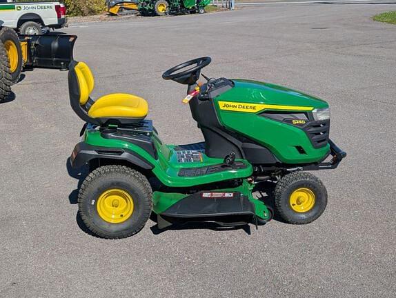 Image of John Deere S240 equipment image 1