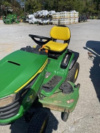Image of John Deere S240 equipment image 1