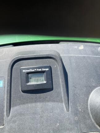 Image of John Deere S240 equipment image 4