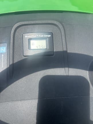 Image of John Deere S240 equipment image 4