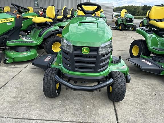 Image of John Deere S240 equipment image 1