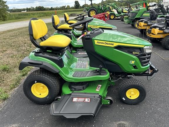 Image of John Deere S240 equipment image 2